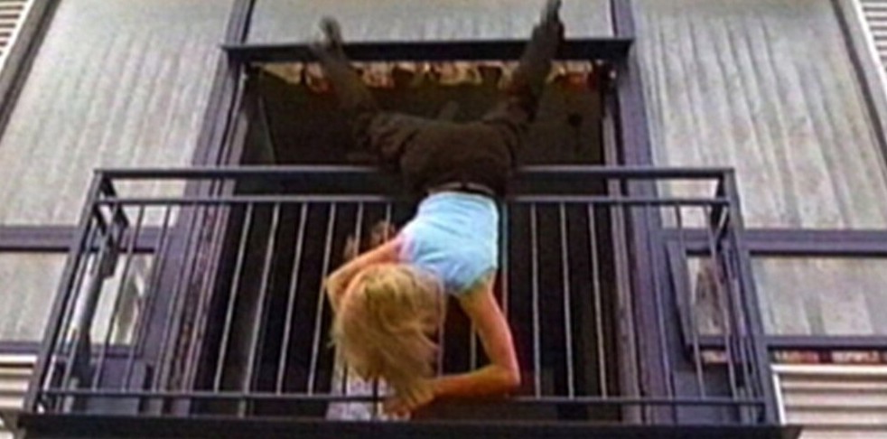 Мужчина выкинул в окно женщину которая хотела заняться с ним сексом - «Клуб - Юмора»