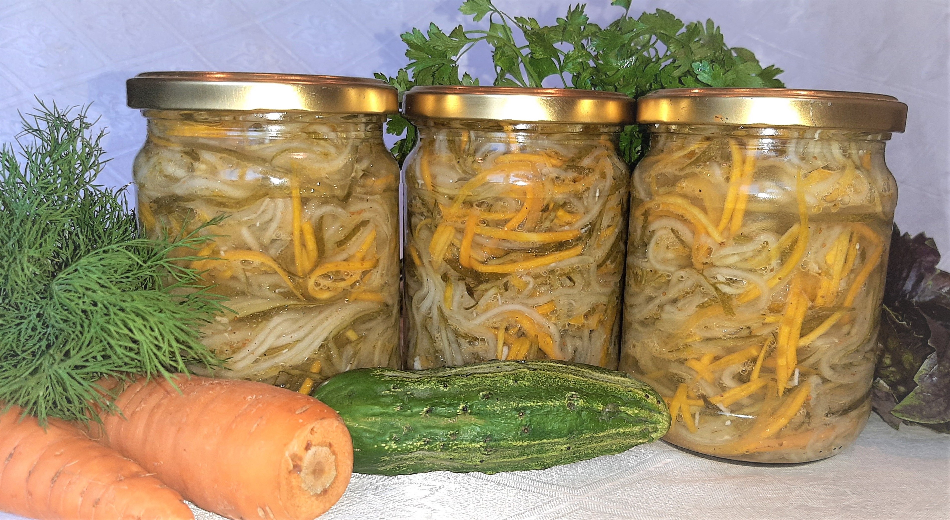 Салат на зиму «Огурцы с морковью по-корейски» - «Клуб - Юмора»