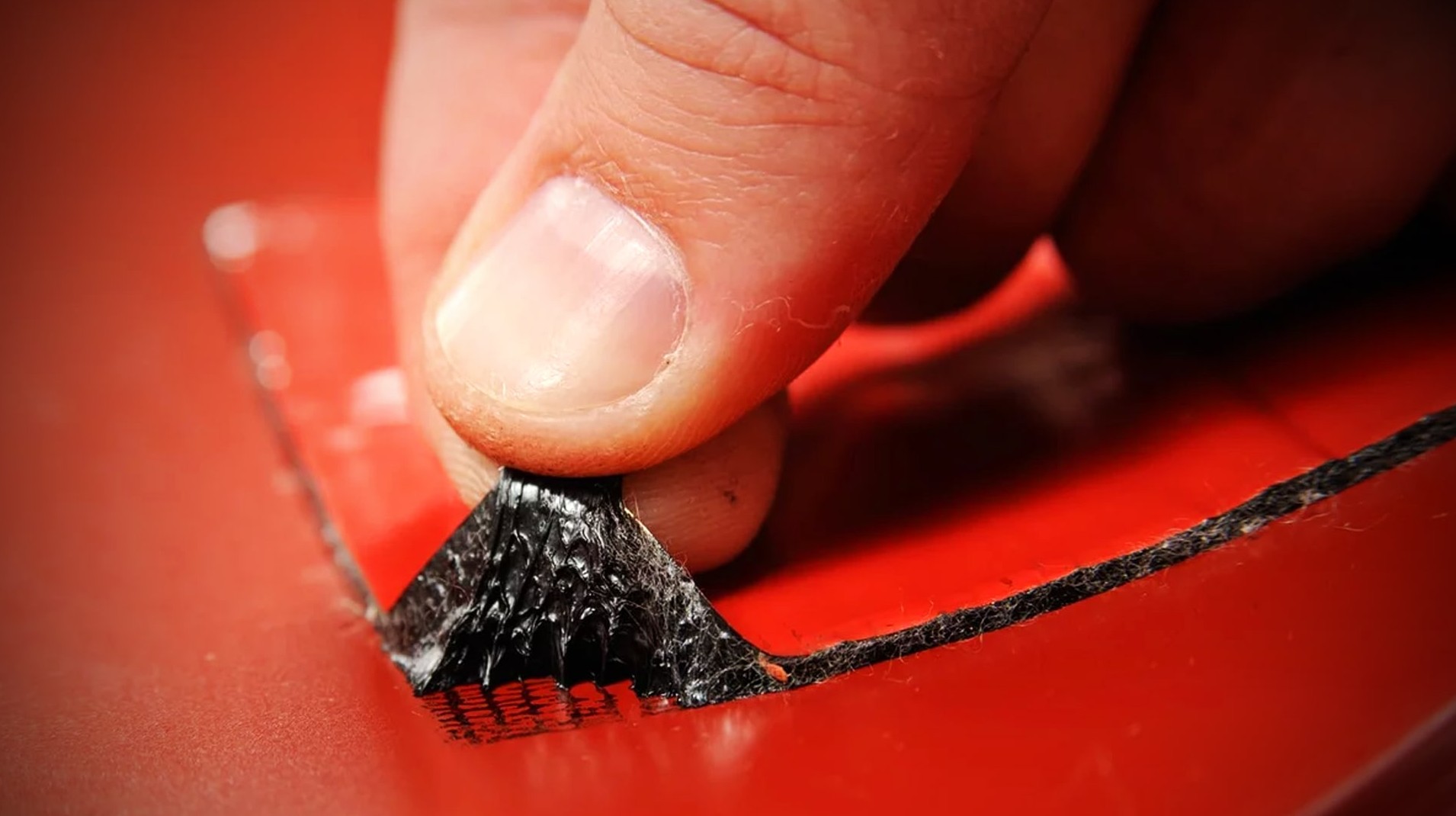 Почему клей склеивает - «Клуб - Юмора»