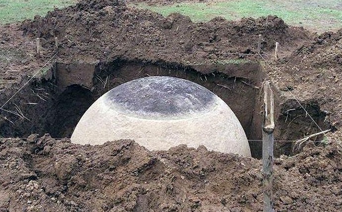 В Коста-Рике найден сферический камень - «Клуб - Юмора»