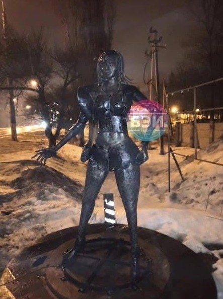 На трассе под Белгородом установили памятник проститутке - «Клуб - Юмора»