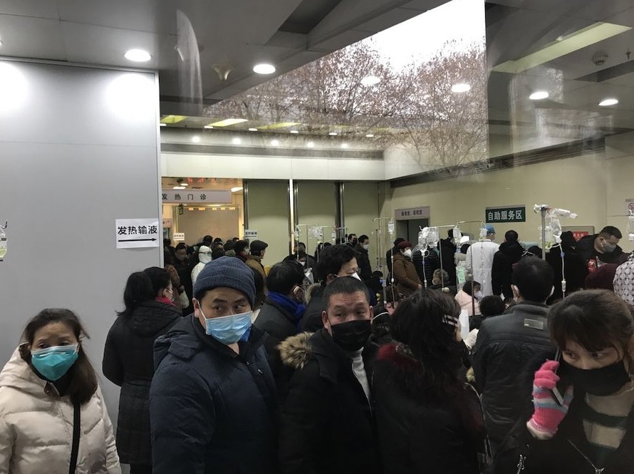 Женщина 2 часа простояла в очереди за курицей, думая, что ждет ПЦР-тест - «Клуб - Юмора»