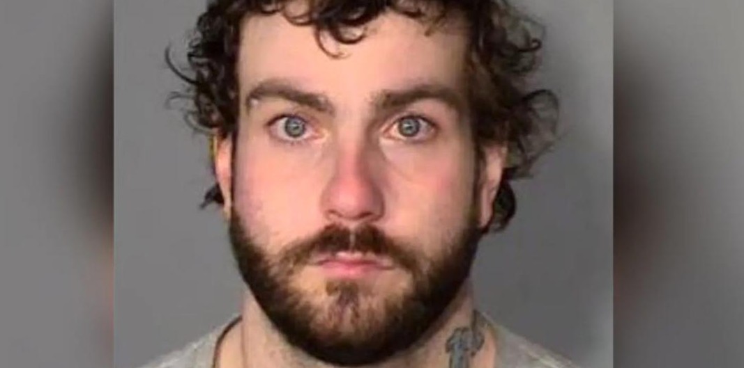 Мужчина пропустил суд по делу об угоне автобуса, угнав автомобиль - «Клуб - Юмора»