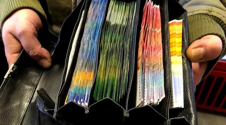 Почему швейцарцы так любят наличные - «Клуб - Юмора»