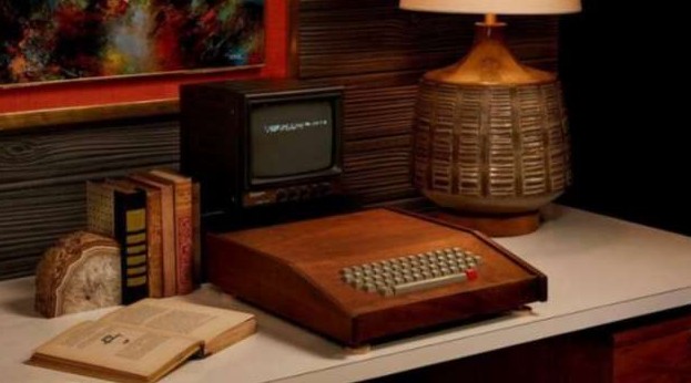 Оригинальный компьютер Apple I продан на аукционе за $400 000 - «Клуб - Юмора»