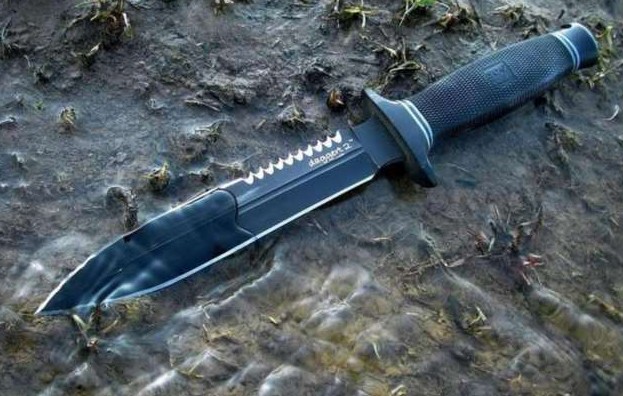 Как определить грань, когда нож становится холодным оружием по российским законам - «Клуб - Юмора»
