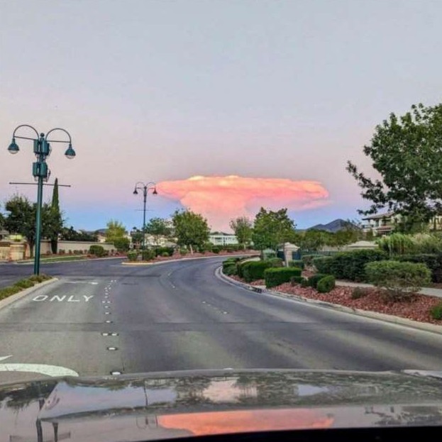 Жители Лас-Вегаса испугались необычного облака - «Клуб - Юмора»