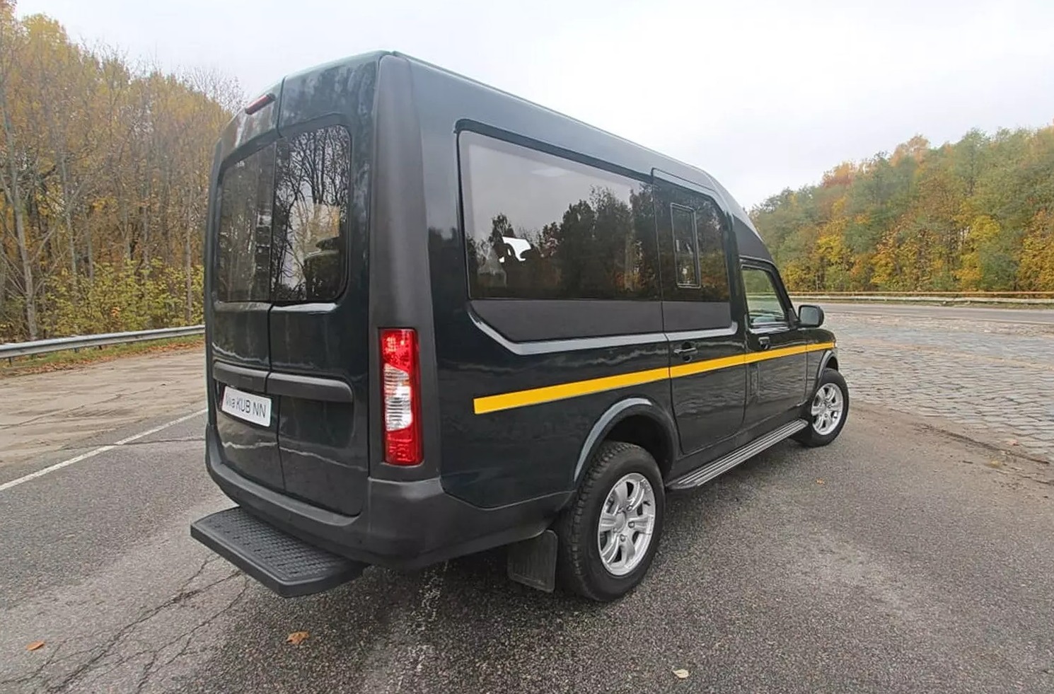 Девятиместная «Нива» - «Клуб - Юмора»