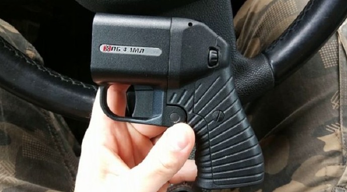 Можно ли возить травматический пистолет в бардачке автомобиля - «Клуб - Юмора»