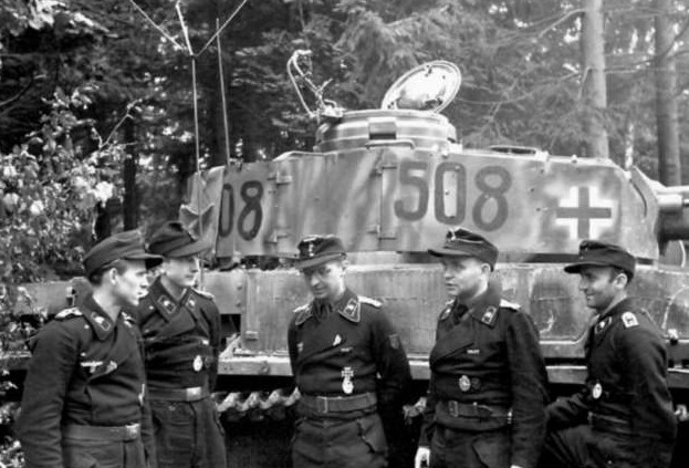 Почему немецкие танкисты не носили шлемофоны - «Клуб - Юмора»