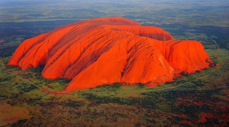 История красной горы Улуру, на которую нельзя подниматься даже виртуально - «Клуб - Юмора»