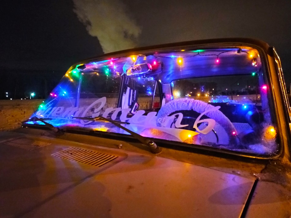 Как поставить гирлянду в машину - «Клуб - Юмора»