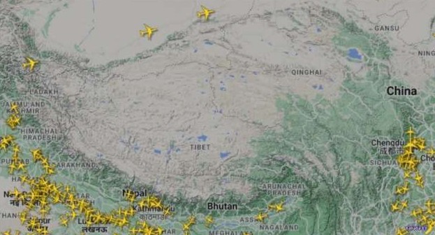 Почему самолёты облетают Гималаи и Тибет? - «Клуб - Юмора»
