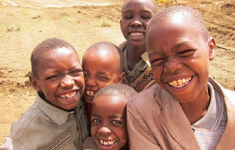 Почему у африканцев темная кожа, если на солнце она нагревается быстрее - «Клуб - Юмора»