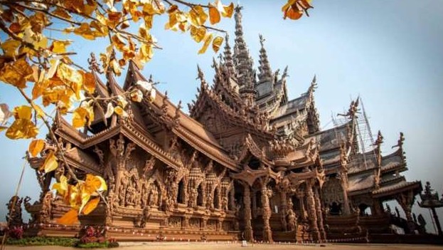Тайский «Храм истины» – место, где посетители придут к пониманию жизни прошлых поколений - «Клуб - Юмора»
