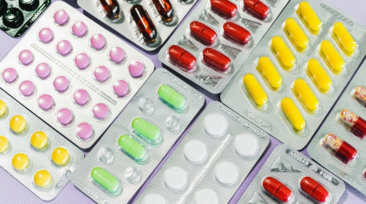 Зачем лекарства делают разного цвета - «Клуб - Юмора»