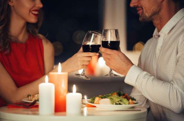 Самый возбуждающий напиток: красное вино повышает либидо у мужчин и женщин благодаря одному компоненту в составе - «Клуб - Юмора»