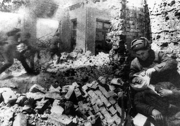Точка перелома: как 79 лет назад под Сталинградом пошел вспять ход Второй мировой войны (5 фото) - «Клуб - Юмора»