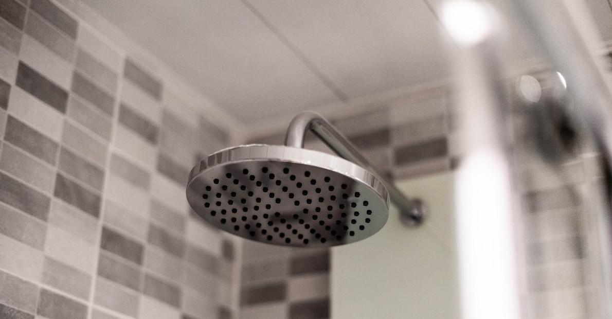 Насколько на самом деле полезен холодный душ - «Клуб - Юмора»