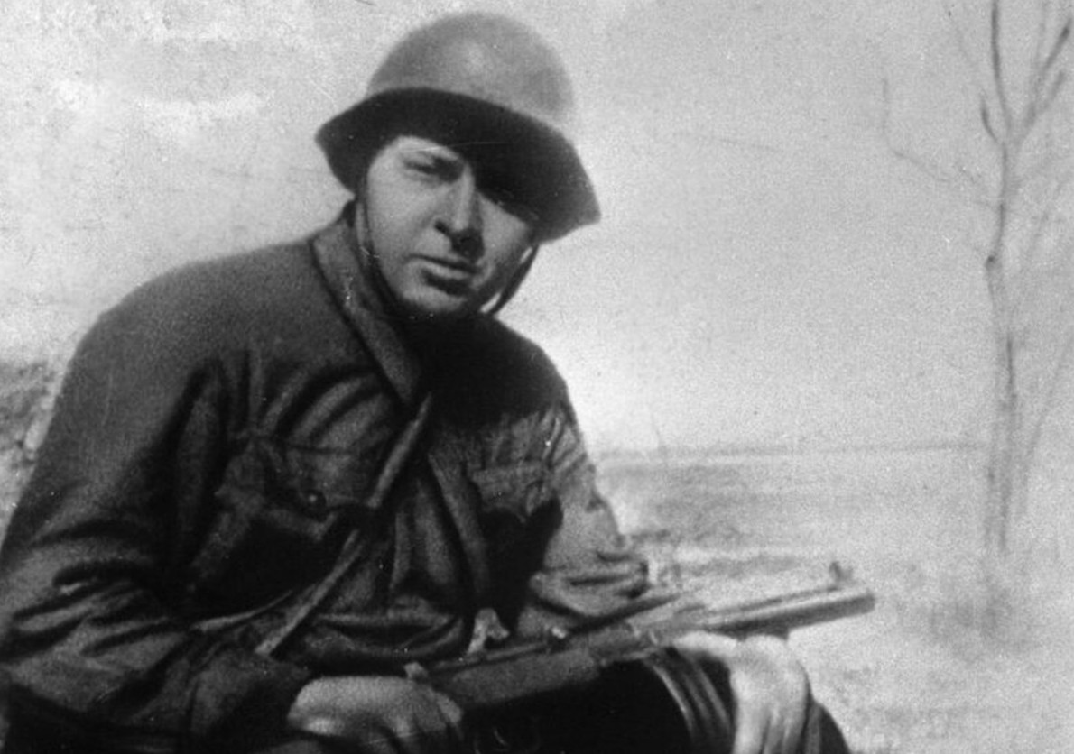 Что с ней не так с могилой Аркадия Гайдара - «Клуб - Юмора»