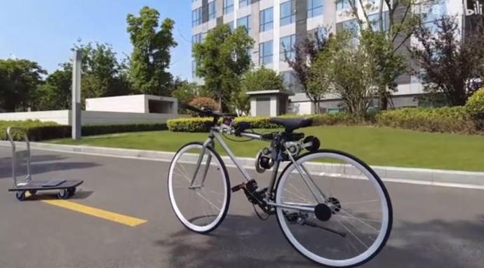 Китайский инженер создал самобалансирующийся велосипед - «Клуб - Юмора»