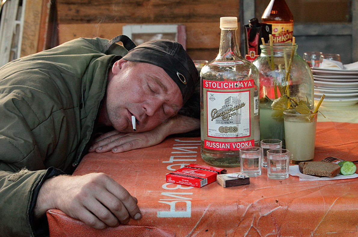 Что будет с организмом, если каждые выходные выпивать бутылку водки - «Клуб - Юмора»