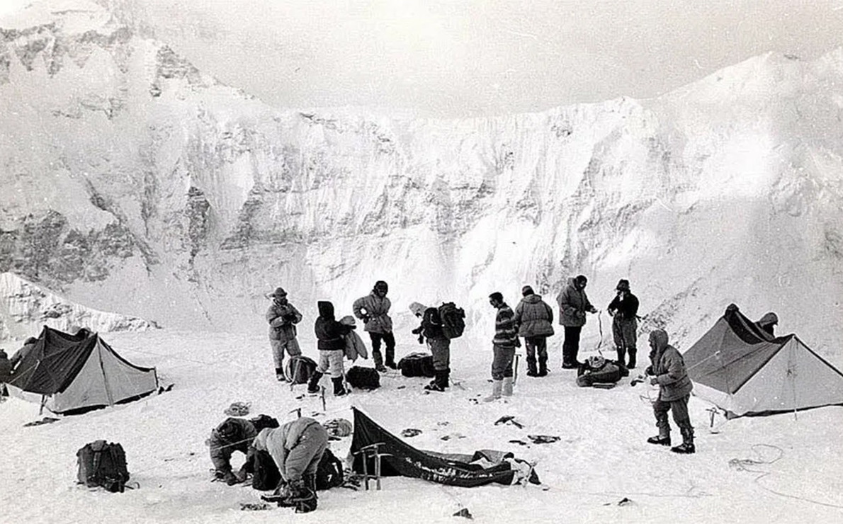 Почему в СССР запретили женский альпинизм - «Клуб - Юмора»